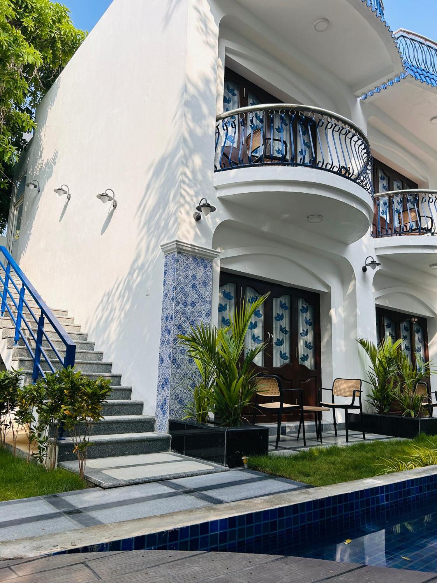 Le Miami Resort Пондичери Екстериор снимка