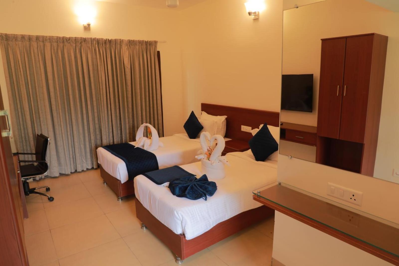 Le Miami Resort Пондичери Екстериор снимка